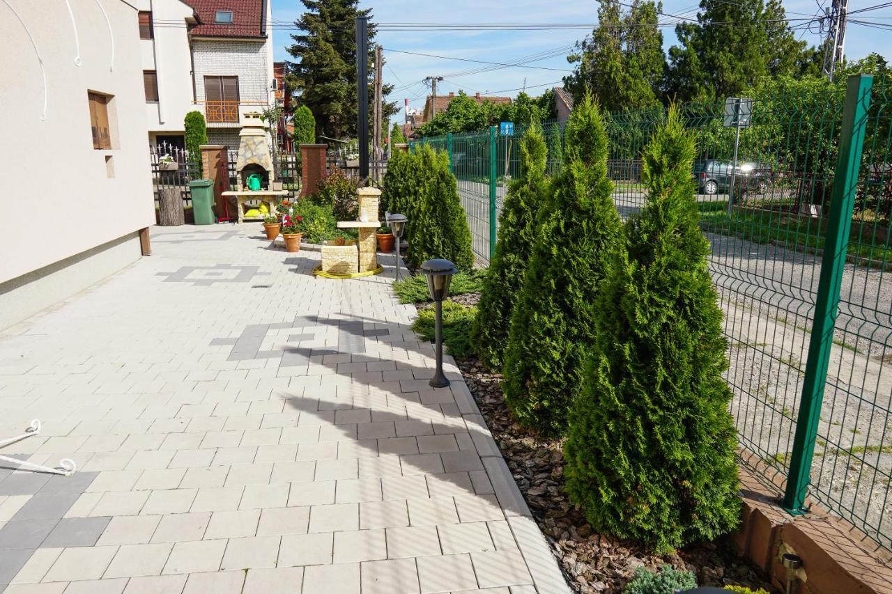 Kristall Apartments Šabac Exterior foto